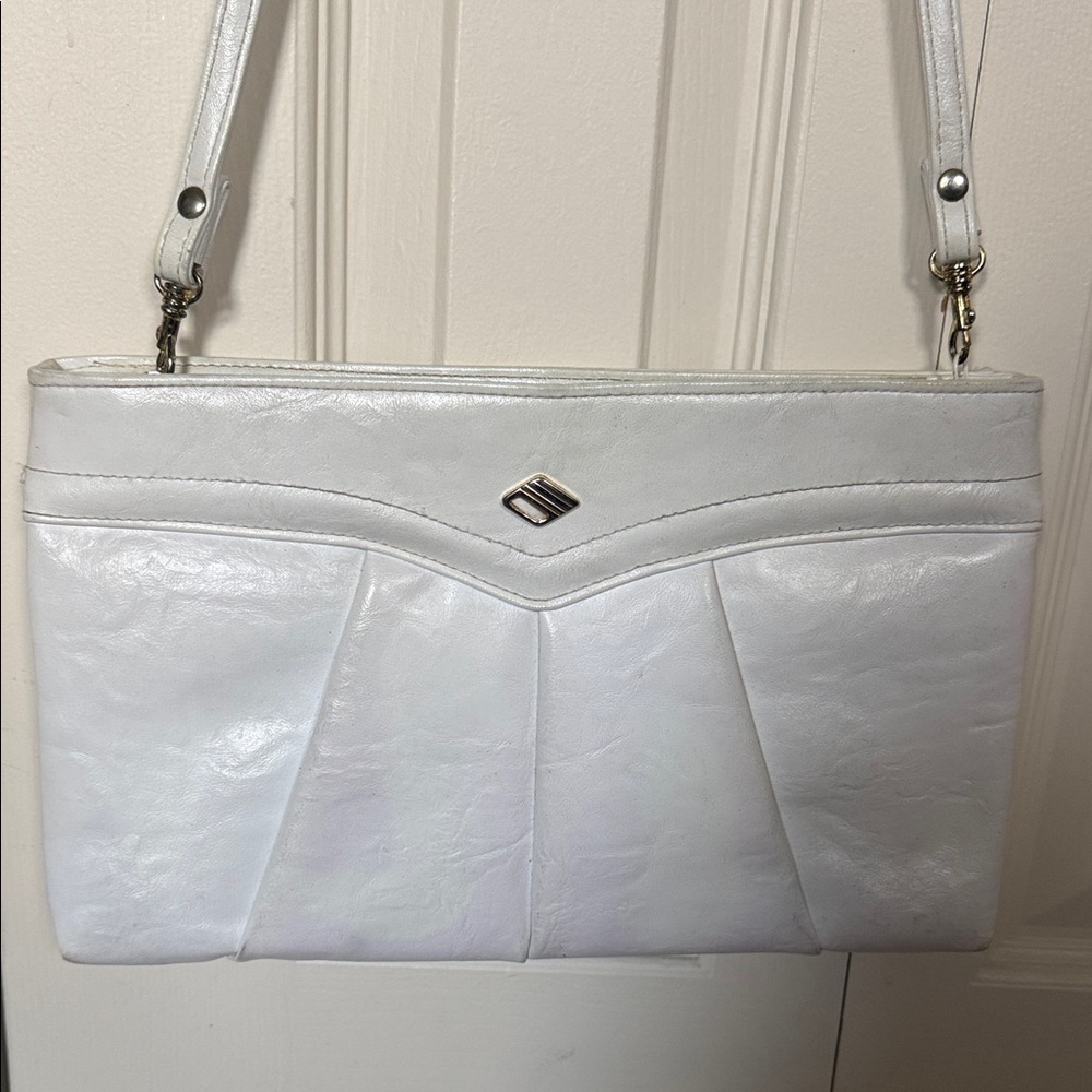 White Leather Shoulder Bag – Classic Women’s Handbag